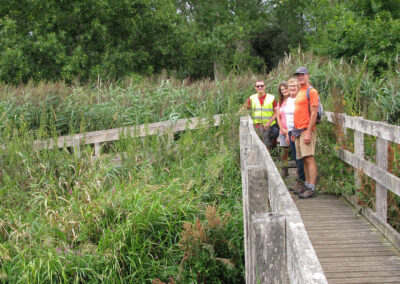 Photo of walkers on a bridge in the Avon valley – August 20, 2025